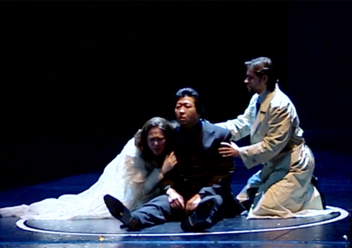 Auf der Rasierklinge des Lebens