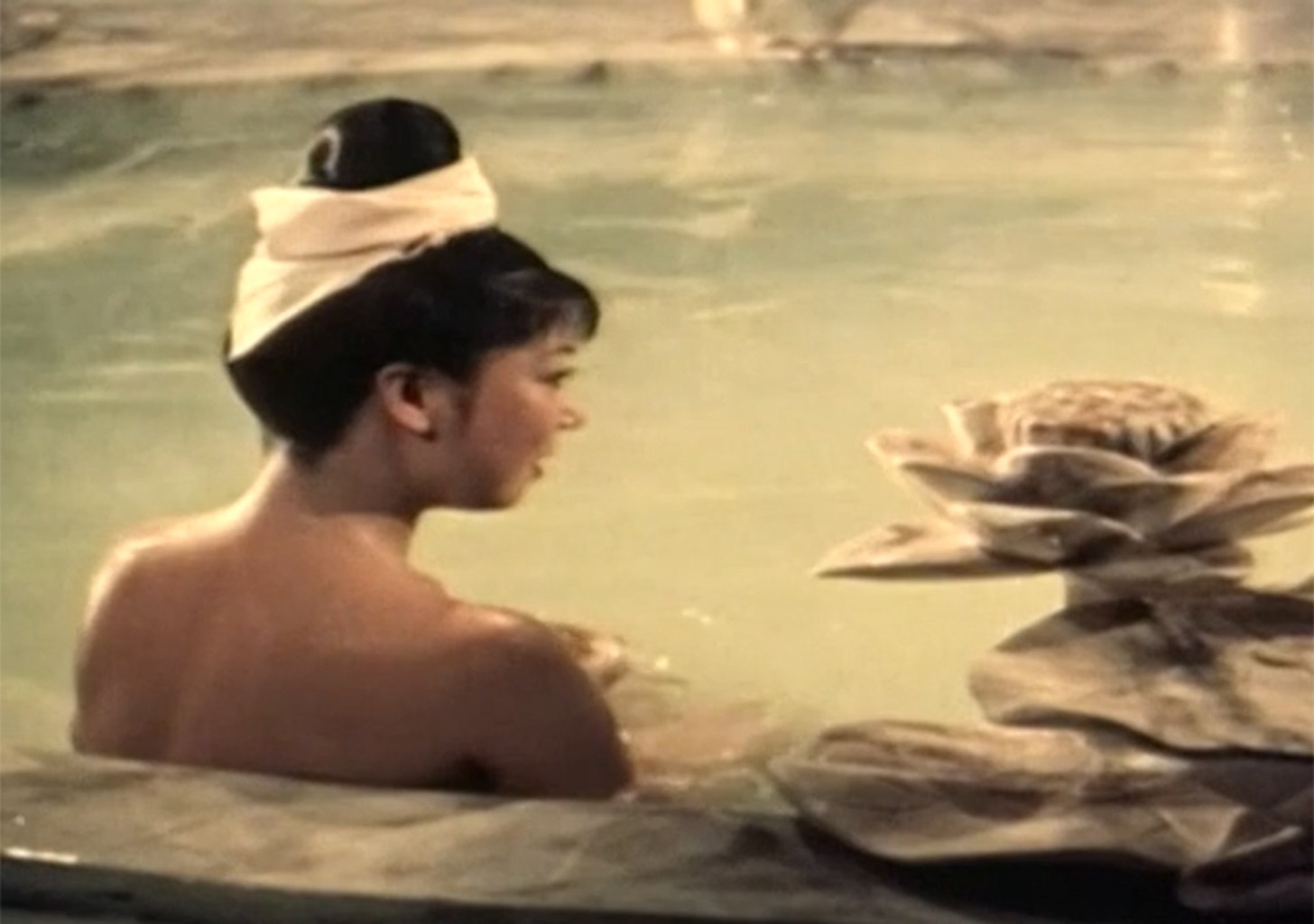 Aschenputtel gewinnt den Kaiser und wird erdrosselt