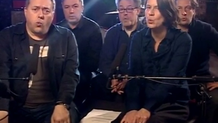 "Vom Himmel hoch, da komm ich her"