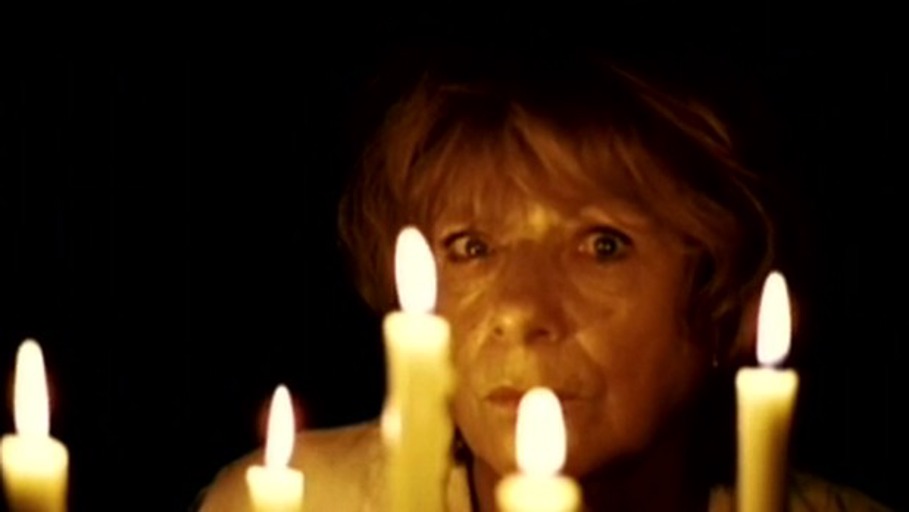 Computer & Kerzenlicht