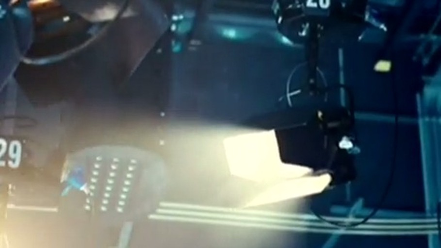 "Nachts träumen die Lampen des Ateliers von ihrem wahren Leben"