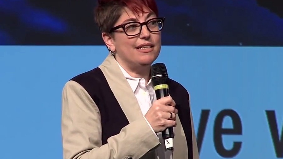 Annalee Newitz - Into the Extinction?