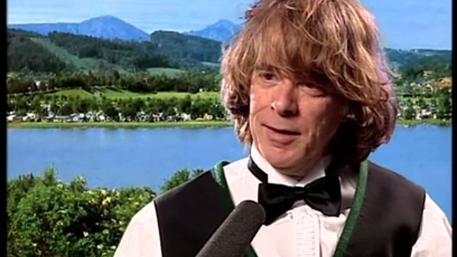 The Waiter who became a Billionaire