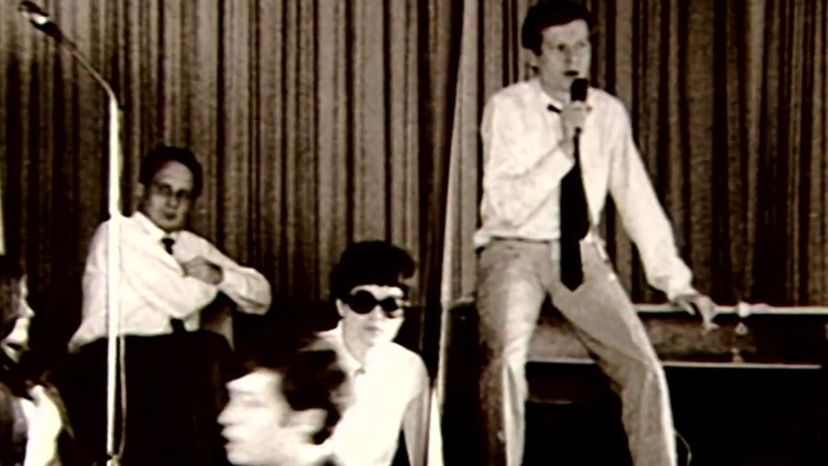 LIEBE ÖFFNET HERZEN