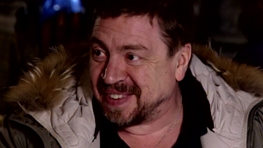 "Eine gute Stimme kommt aus dem Arsch!"