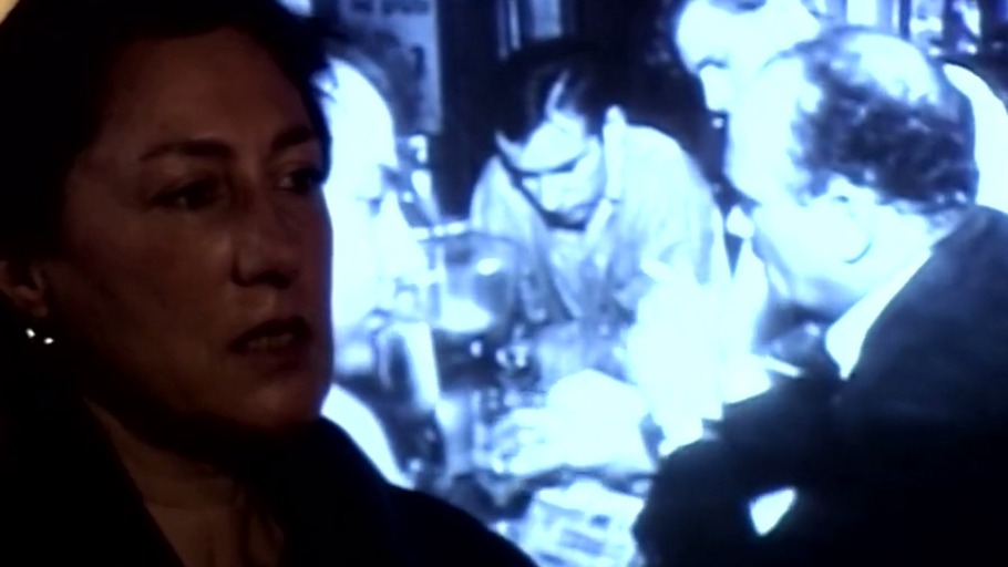 "Brecht die Macht der Manipulateure"