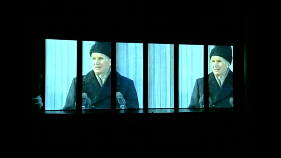 Sündenbock vor Publikum